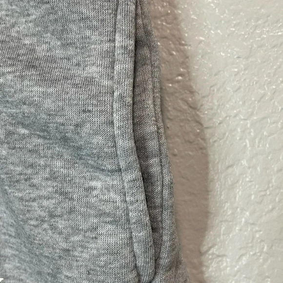 EUC Grey Casual Elastic Waist Drawstring Mini Jogger Shorts Size XS - Picture 2 of 4